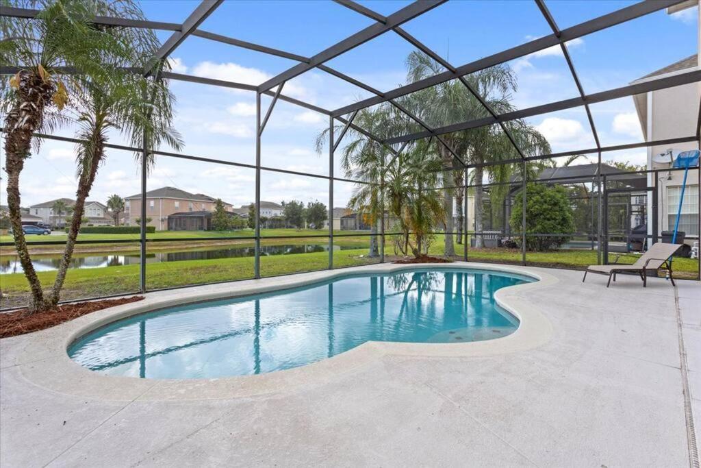 MONTHLY STAYS!✰ Lakefront ↠ Gated Pool Home 올랜도 외부 사진