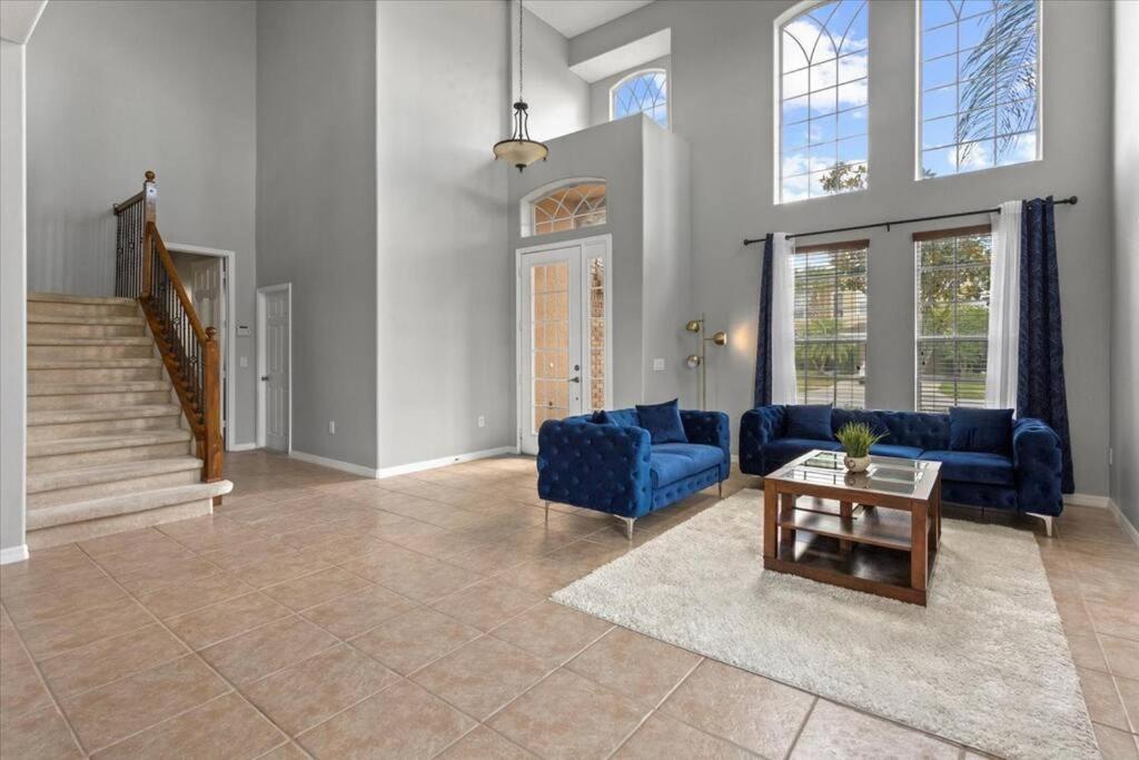 MONTHLY STAYS!✰ Lakefront ↠ Gated Pool Home 올랜도 외부 사진